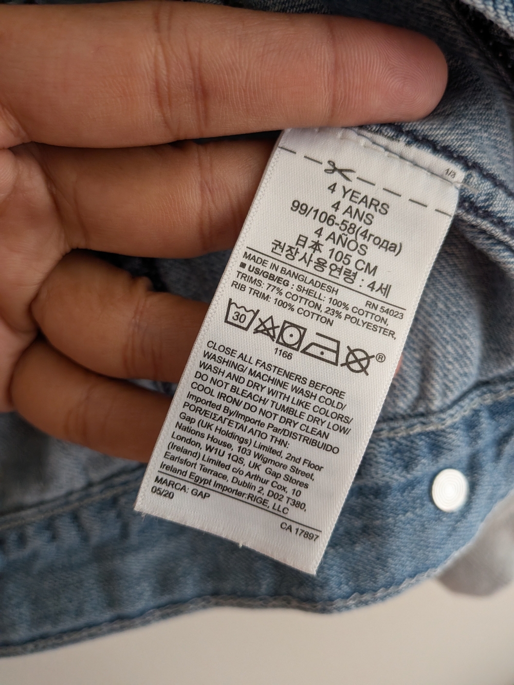 GAP Light Blue Denim Jacket with Gray Hoodie Sleeves - Picture 5 of 6